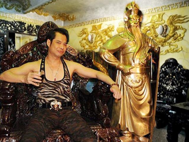 Ca nhạc - MTV - "Tổ rồng" 100 tỷ của vua nhạc sến và 2 biệt thự 30 tỷ của "vua miền Tây": Ai hoành tráng hơn?