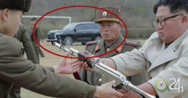 Revealing the latest luxury car in a photo of Kim Jong Un