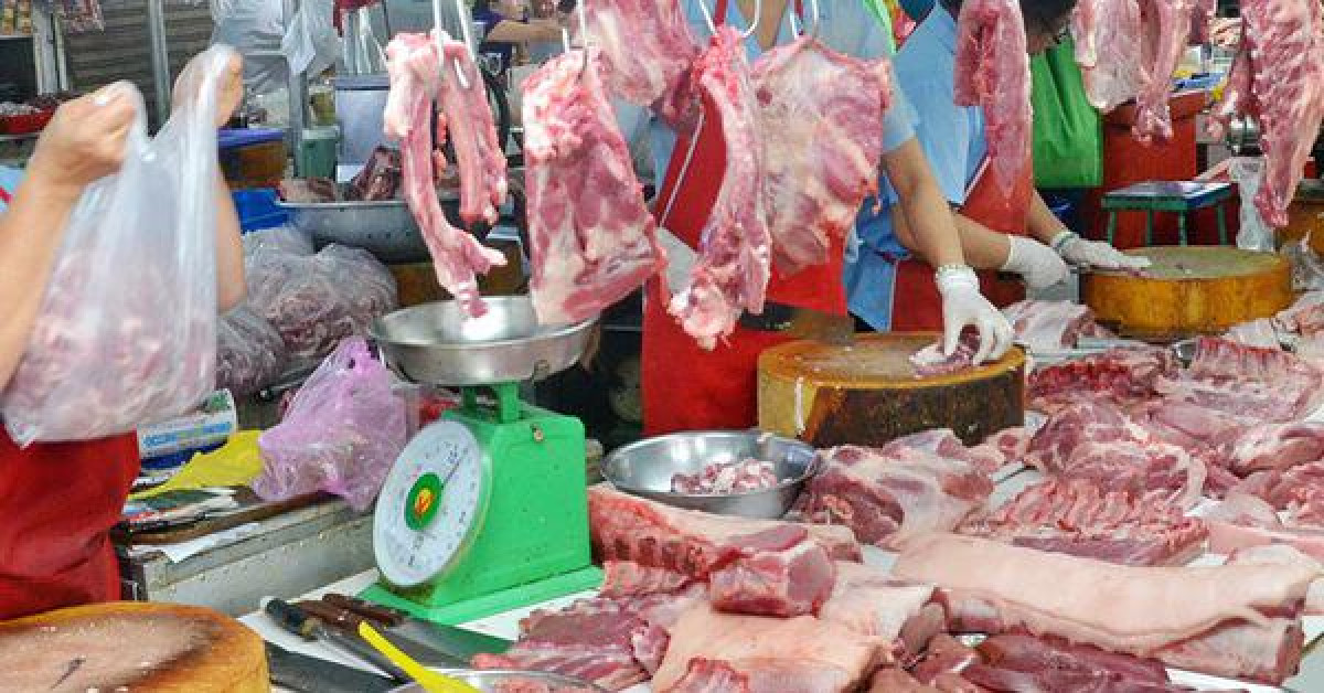 Thị trường - Tiêu dùng - Giá thịt heo đẩy CPI tháng 11 tăng kỷ lục trong 9 năm