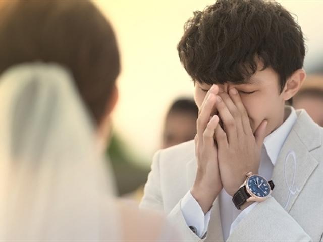 Bạn trẻ - Cuộc sống - Giữa hôn lễ nhận được quà lạ, cô dâu mặt không đổi sắc nói câu khiến chú rể bật khóc