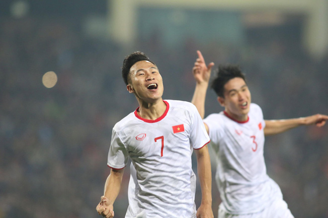 Triệu Việt Hưng (trái) từng ghi bàn giúp U23 Việt Nam thắng U23 Indonesia ở vòng loại giải U23 châu Á 2020 hồi tháng 3 năm nay trên sân Mỹ Đình