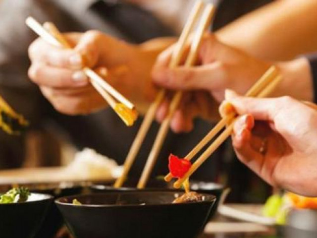 Sức khỏe đời sống - 10 hành vi phổ biến nhất đang dần "giết hại" dạ dày