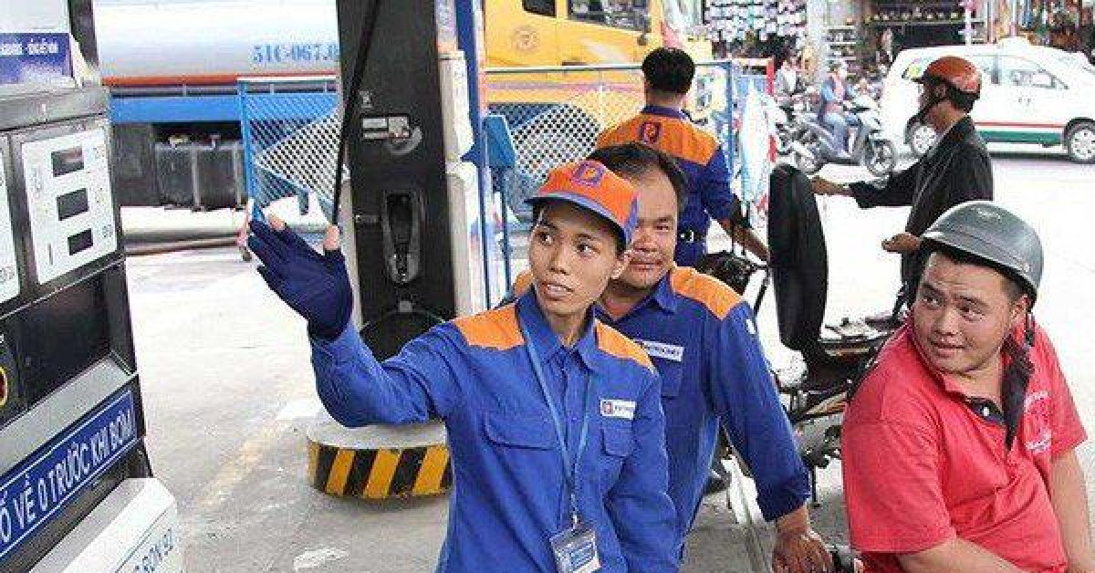 Giá cả hàng hóa - Giá xăng tăng thêm gần 300 đồng/lít từ 15h chiều nay 30/11