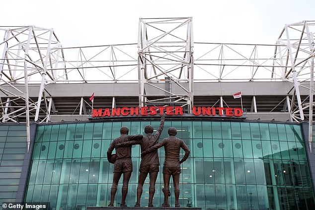 Manchester United đang tiến gần hơn tới hợp đồng tài trợ áo đấu trị giá 70 triệu bảng một năm với Haier. Nguồn: Dailymail.