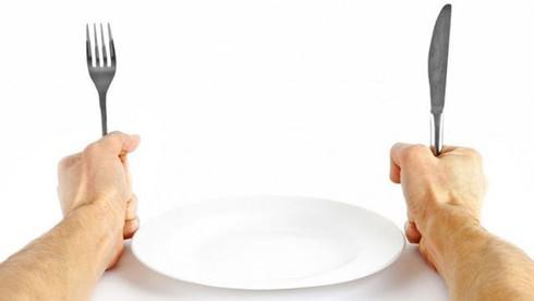 10 hành vi phổ biến nhất đang dần "giết hại" dạ dày - 1