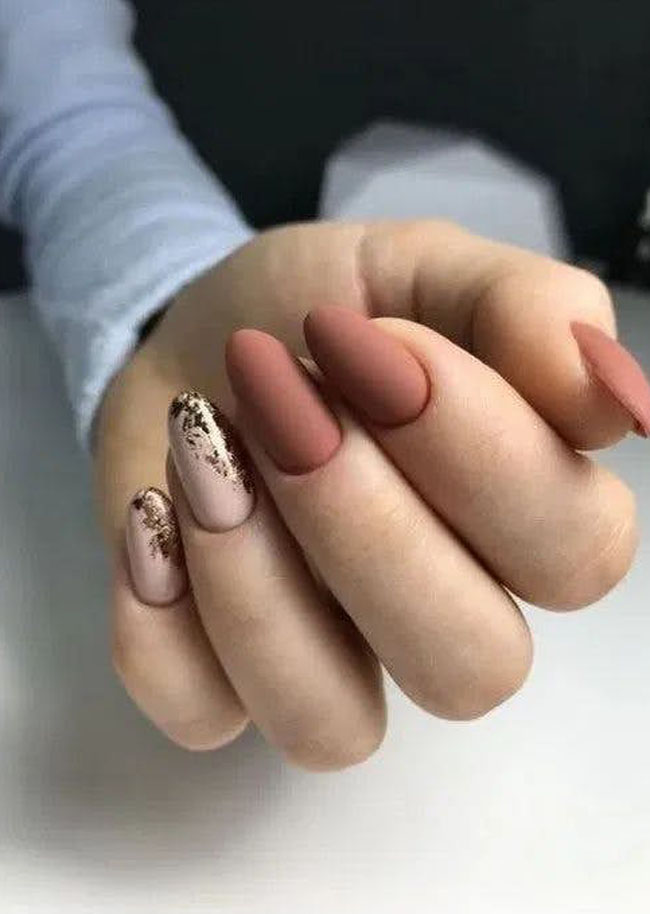 10 mẫu nail màu nude cực sang chảnh giúp nàng đẹp ‘ăn đứt chúng bạn’ - 3