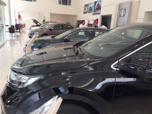 Thị trường - Tiêu dùng - Vì sao ôtô Việt có giá cao hơn các nước khác?