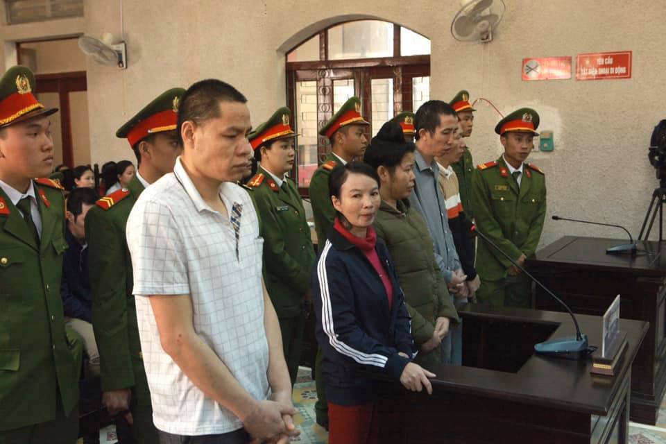 5 bị cáo lắng nghe HĐXX tuyên án