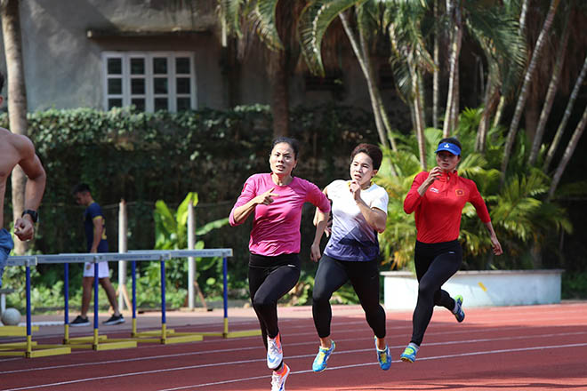 Nguyễn Thị Huyền trong một buổi tập luyện chuẩn bị cho SEA Games. Ảnh: Minh Anh