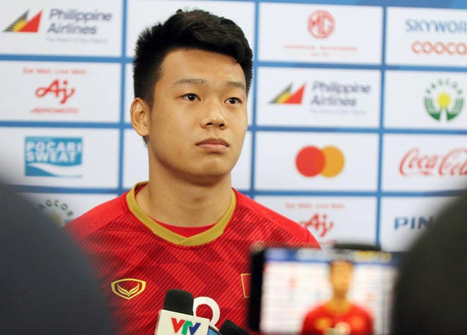 Trung vệ Nguyễn Thành Chung nhận định Osvaldo Haay chính là cầu thủ Indonesia mà hàng thủ Việt Nam phải đặc biệt đề phòng. Ảnh: VFF.