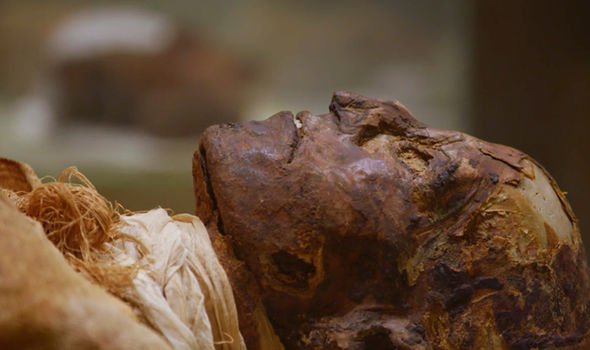 Phát hiện bất ngờ từ hầm mộ giải mã bí mật 3.000 năm ở Ai Cập - 2