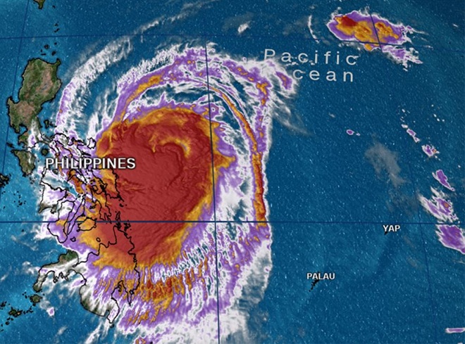 Siêu bão Kammuri đổ bộ gây mưa lớn trên diện rộng ở Philippines. Ảnh: CNN