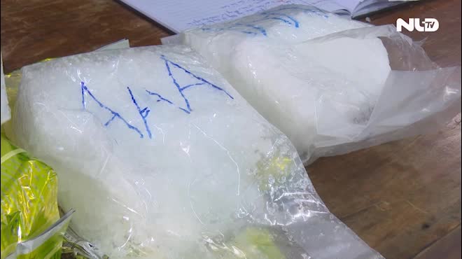 Nhiều gói ghi chữ Trung Quốc nghi chứa ma túy liên tục dạt vào bờ biển miền Trung