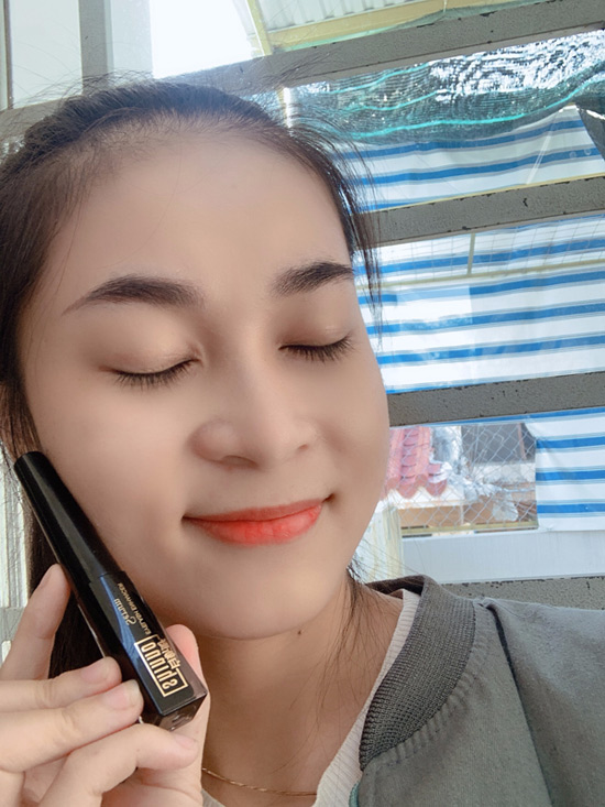 Chị Như Quỳnh, khách hàng dùng serum dưỡng mi Shinno sau 2 tuần