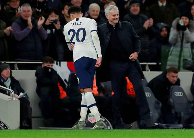 Tottenham đã leo lên vị trí thứ 5 chỉ sau 2 trận dưới quyền Mourinho