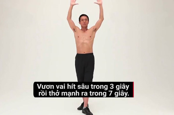 Bằng các hít thở hơi sâu, không khí từ phổi sẽ được trút ra ngoài bằng bụng