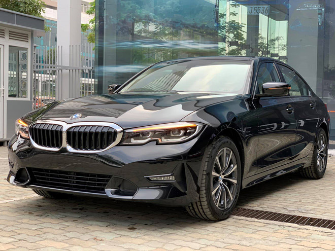 BMW bổ xung bản 330i Sport-Line tại Việt Nam, giá dự kiến 2,2 tỷ đồng - 1
