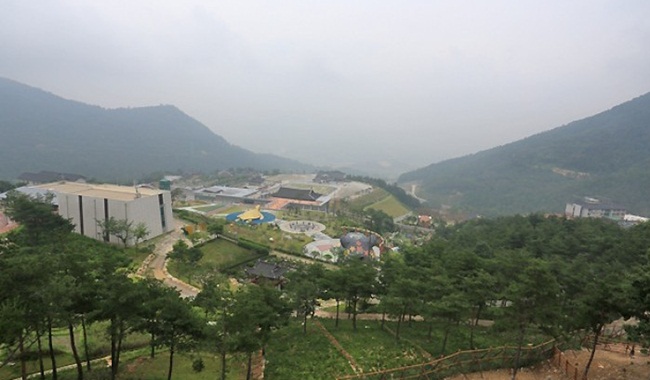 Các quan chức địa phương hi vọng ngôi làng Việt Nam sẽ giúp hút khách du lịch Việt Nam đến Hàn Quốc.