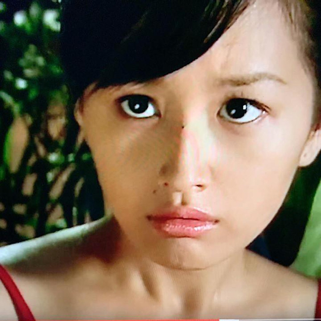 Hoa hậu Mai Phương Thúy từng lấn sân màn ảnh với vai diễn trong phim Âm tính khi mới 20 tuổi.
