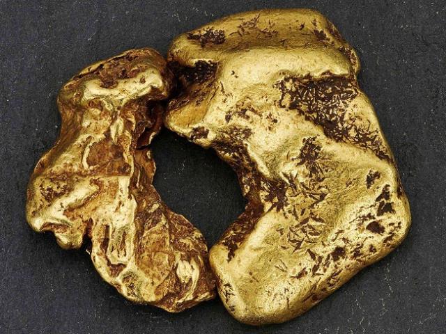 Thế giới - Anh: Xuống sông mò được cục vàng lớn nhất từ trước đến nay trị giá 2,4 tỉ đồng