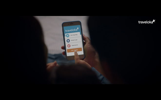 Cùng Traveloka, mang nhiệm màu về với Tết.