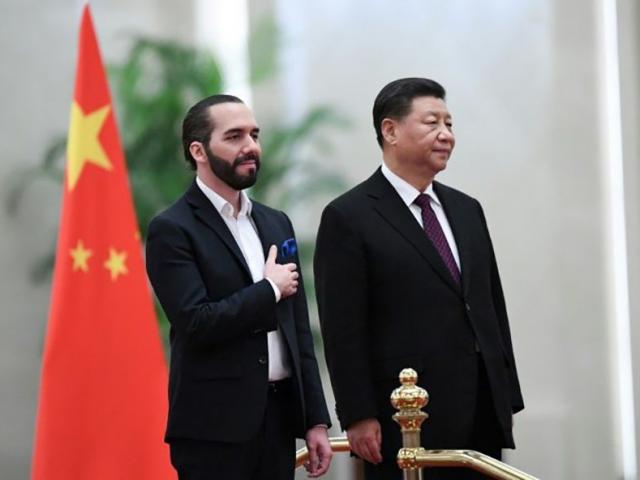 Thế giới - Quốc gia nhận quà “khủng” từ TQ sau khi quay lưng với Đài Loan