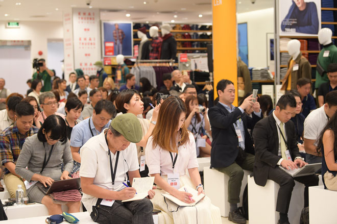 UNIQLO Đồng Khởi chính thức khai trương vào lúc 9h30 sáng ngày 6/12 - 7