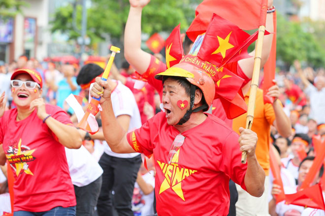 U22 Việt Nam tiễn U22 Thái Lan về nước: Quá nhiều cung bậc cảm xúc! - 5