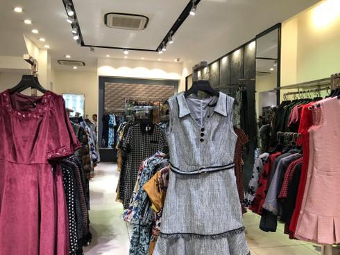 Sau 20 ngày đóng cửa, SEVEN.AM mở cửa trở lại từ 1/12 nhưng không hề có bất cứ thông báo nào 