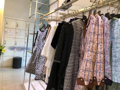 Hàng mới cũng được cập nhật lên kệ