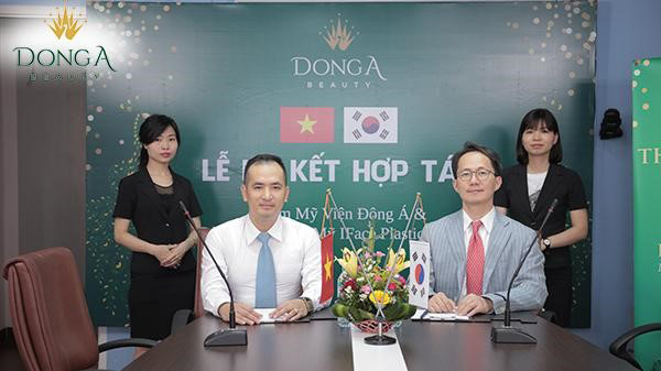 Lễ ký kết chuyển giao độc quyền công nghệ thẩm mỹ Hàn Quốc