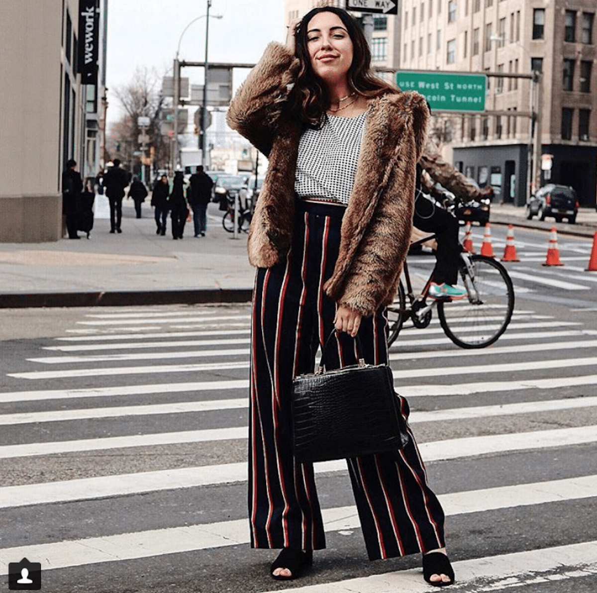 Calveiro từng theo đuổi cuộc sống ngôi sao, với những bộ quần áo siêu đắt tiền (Nguồn: BI)