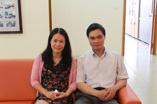 Thầy Sĩ Đức Quang cùng đồng nghiệp. 