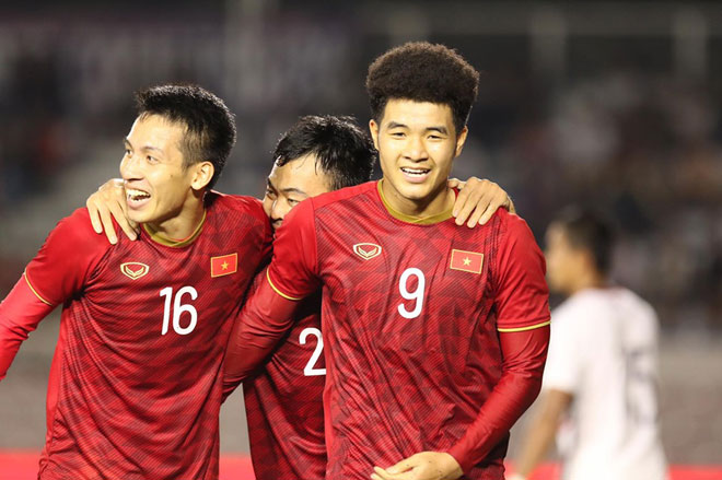 Tiền đạo Đức Chinh tỏa sáng rực rỡ với 1 cú hat-trick và 1 pha kiến tạo, giúp U22 Việt Nam vào chung kết bóng đá nam SEA Games 30