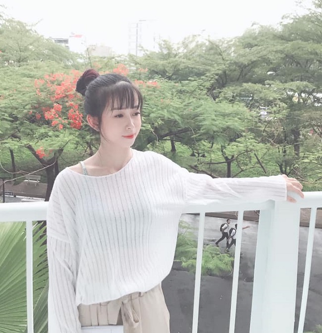 Tuyết Vân không thiếu những bức ảnh gây thương nhớ cho người hâm mộ.