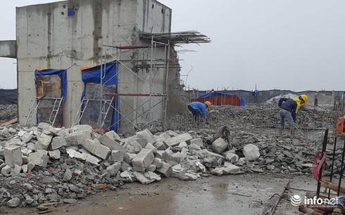 Đến tháng 10/2016, UBND quận Ba Đình mới tổ chức hoàn thành việc tháo dỡ tầng 19 và tum thang.