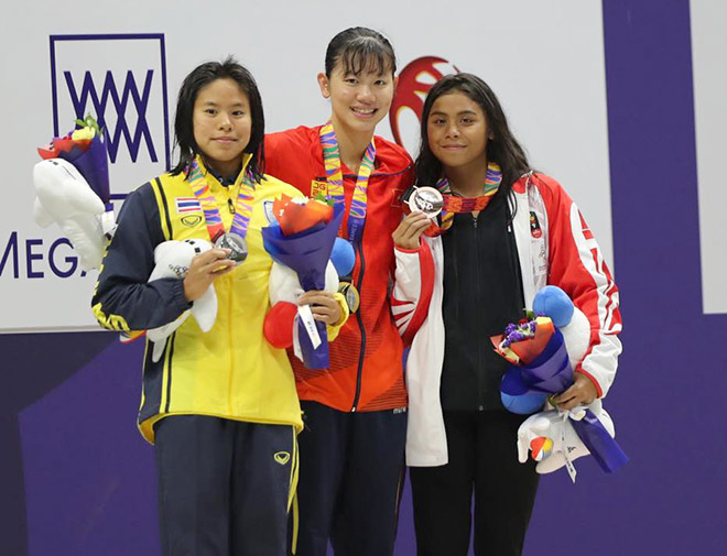 Kình ngư Ánh Viên bật khóc khi được hỏi về tương lai sau HCV thứ 6 SEA Games 30 - 10