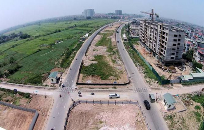 Chuyên gia cảnh báo nhiều nhà đầu tư ôm tiền lao vào đất huyện chờ tăng giá khi lên quận nhưng sớm phải rút khi thị trường suy giảm.