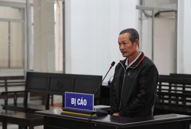 Bị cáo Cư tại tòa sơ thẩm