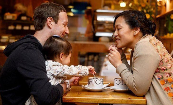 20 lần Mark Zuckerberg chứng minh “gia đình là số 1” - 8