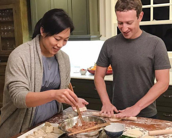 20 lần Mark Zuckerberg chứng minh “gia đình là số 1” - 7