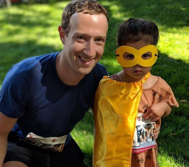 20 lần Mark Zuckerberg chứng minh “gia đình là số 1” - 17
