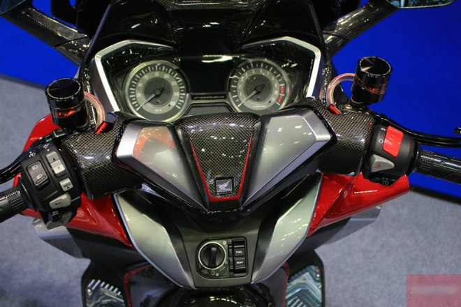 Chi tiết Honda Forza 300, đối thủ đáng gờm nhất của Yamaha XMax 300 - 6