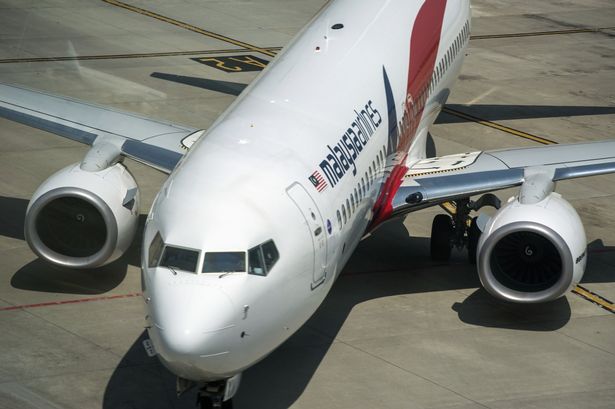 Một kỹ sư Ai Cập tin rằng MH370 hạ cánh xuống hòn đảo hẻo lánh ở Philippines.