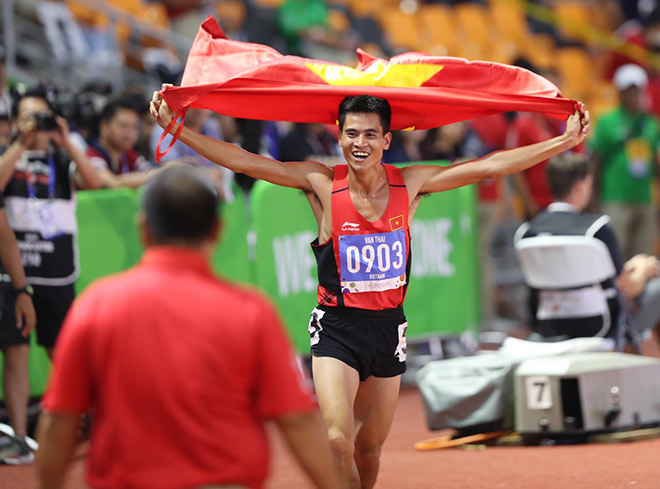 Bị VĐV nhập tịch chơi xấu, Dương Văn Thái vẫn giành HCV SEA Games 30 - 9