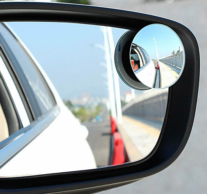 Hiểu rõ về công năng và cách sử dụng gương xóa điểm mù trên ô tô - 2