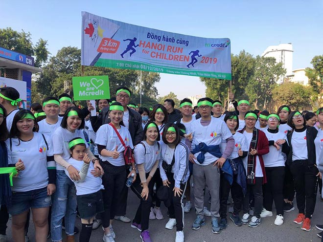  Cán bộ nhân viên Công ty Tài chính TNHH MB Shinei (Mcredit) hào hứng tham gia hoạt động Chạy vì trẻ em Hà Nội 2019 (Hanoi Run for Children 2019).