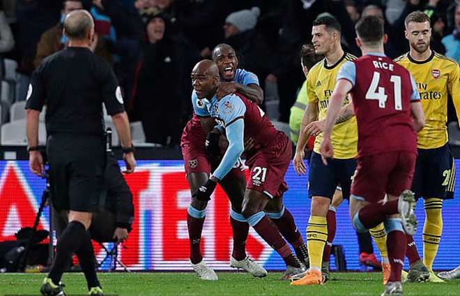 Ogbonna cụ thể hóa thế trận tích cực của West Ham cuối hiệp 1