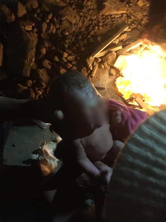 Cháu bé sơ sinh bị bỏ trong thùng rác giữa trời đông giá rét