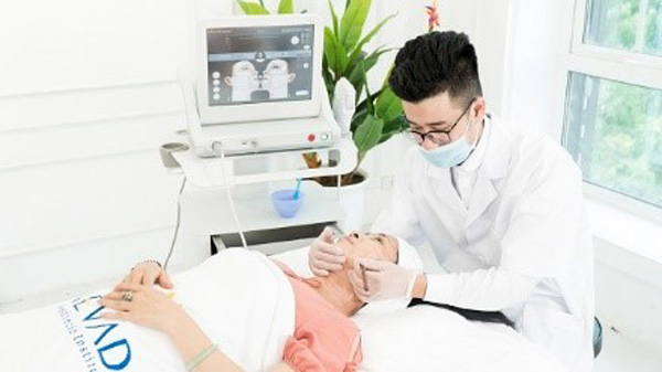 Có thể áp dụng trẻ hóa da cho nhiều vùng trên khuôn mặt